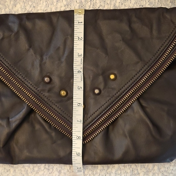 💀Matt & Nat Vegan Leather Clutch/Purse in Brown - Picture 11 of 12